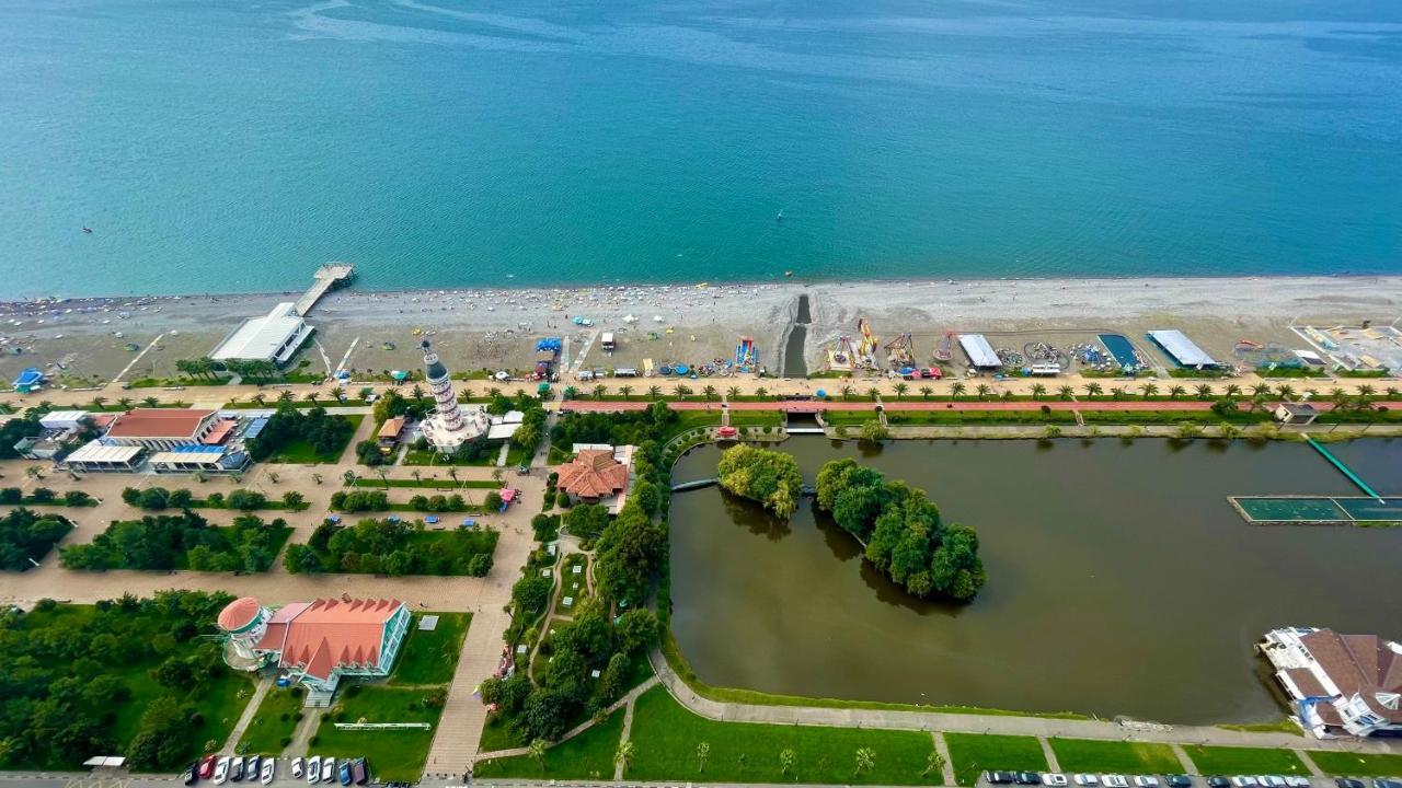 Apartments Black Sea Resort บาทูมิ ภายนอก รูปภาพ