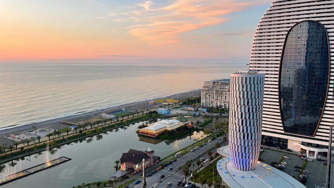 Apartments Black Sea Resort บาทูมิ ภายนอก รูปภาพ