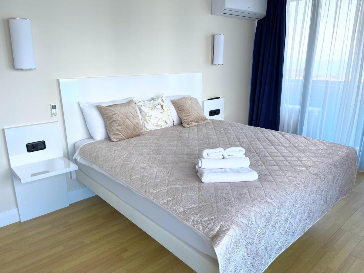 Apartments Black Sea Resort บาทูมิ ภายนอก รูปภาพ