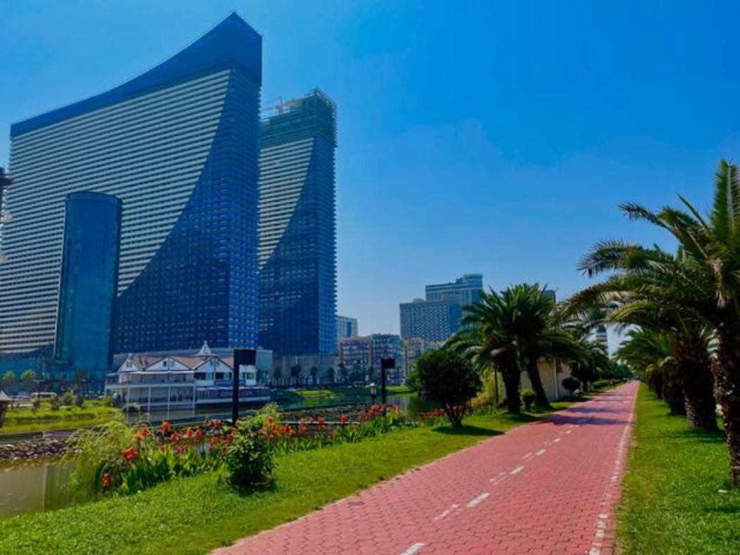 Apartments Black Sea Resort บาทูมิ ภายนอก รูปภาพ