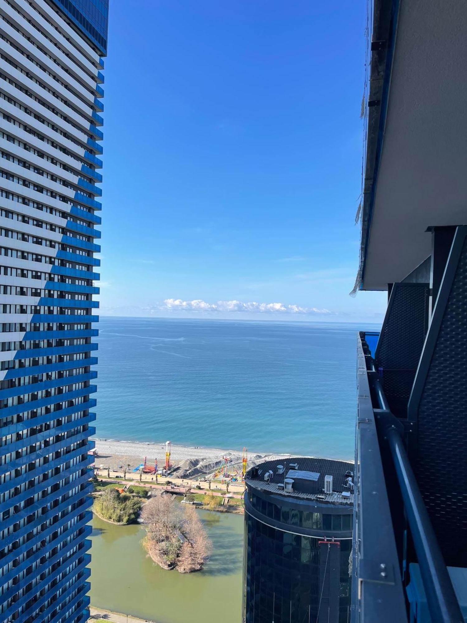 Apartments Black Sea Resort บาทูมิ ภายนอก รูปภาพ