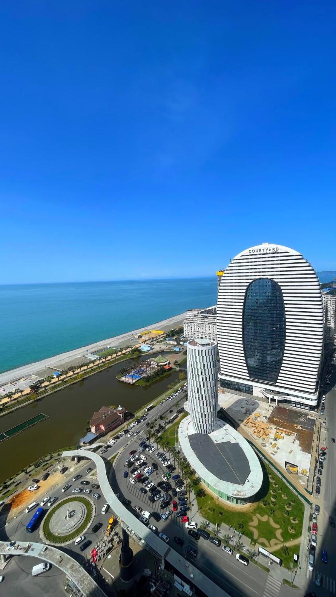 Apartments Black Sea Resort บาทูมิ ภายนอก รูปภาพ